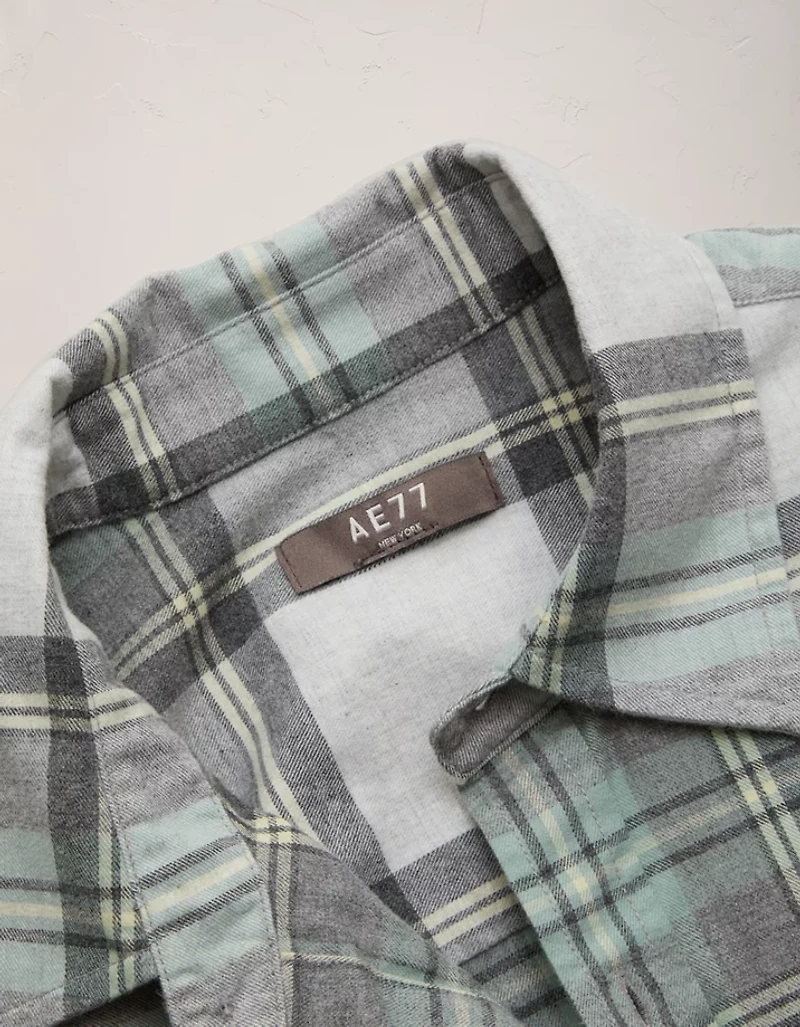 AE77 Cropped Flannel Shirt