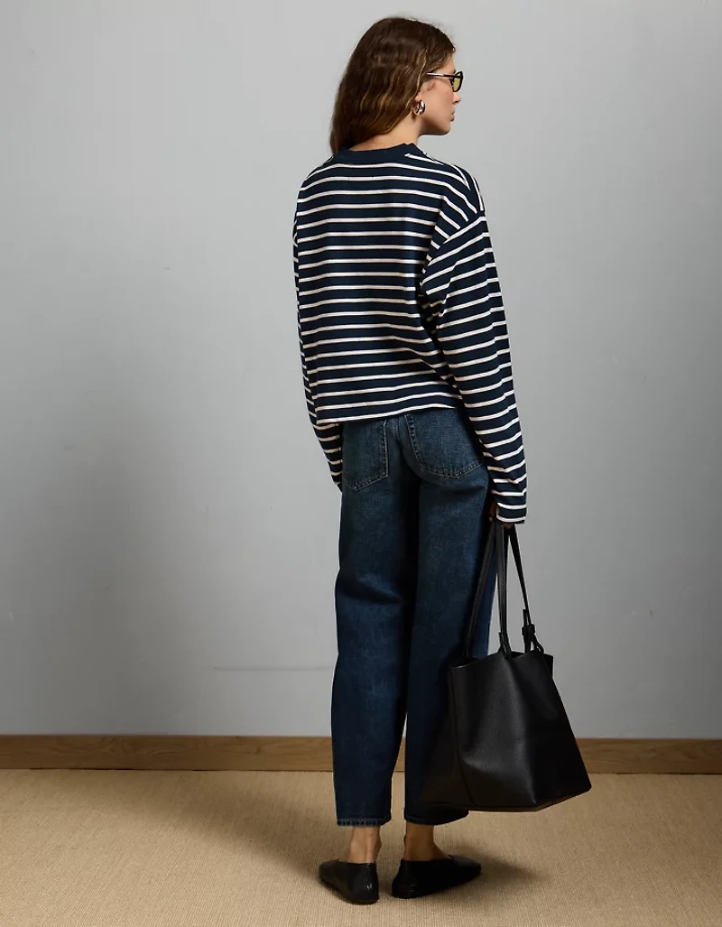 AE77 Premium Boxy Long-Sleeve Cropped T-Shirt