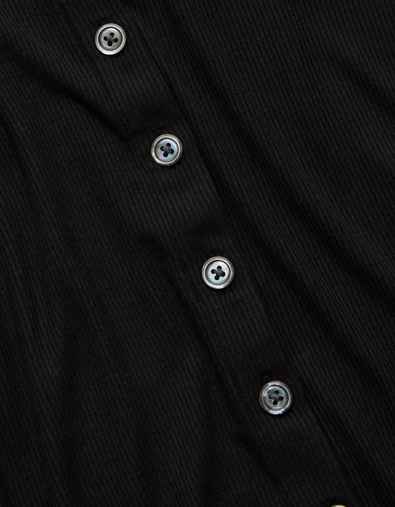 AE77 Ribbed Button-Up T-Shirt