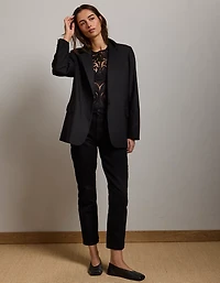 Haut court en dentelle et à manches longues AE77