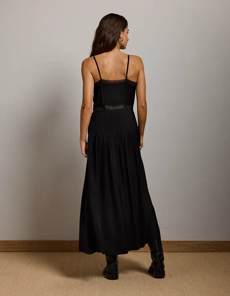 Robe longue à volants en dentelle AE77