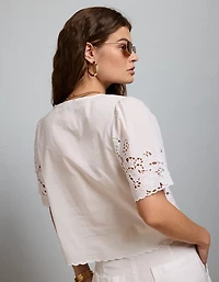 Blouse à manches courtes en dentelle avec œillets AE77