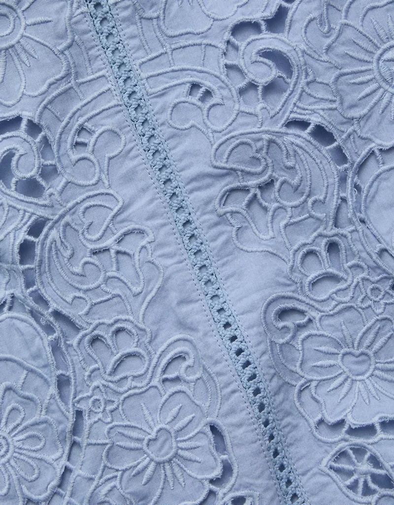 AE77 Eyelet Lace Short-Sleeve Blouse