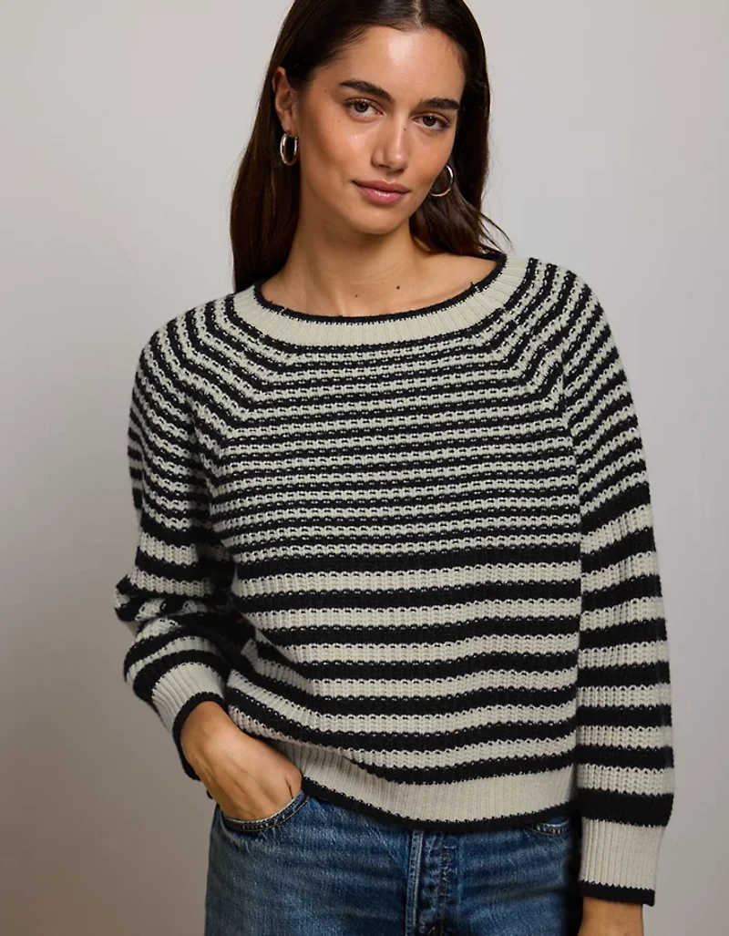 AE77 Striped Sweater
