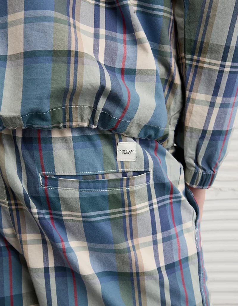 AE 7" Lived-In Trekker Short