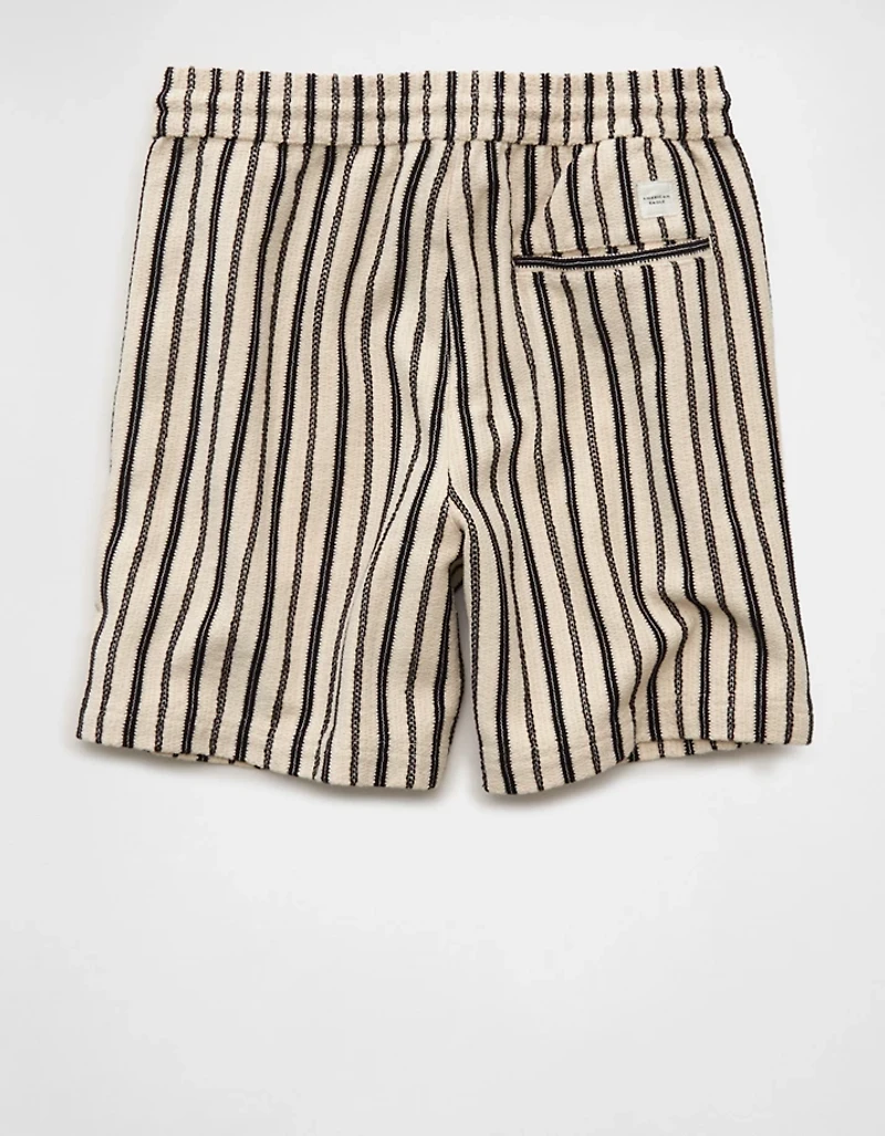 AE 7" Lived-In Trekker Short