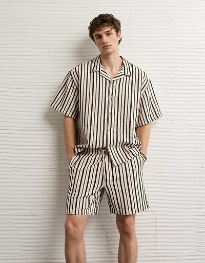 AE 7" Lived-In Trekker Short