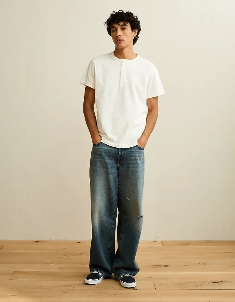 T-shirt rétro de coupe décontractée avec col henley AE