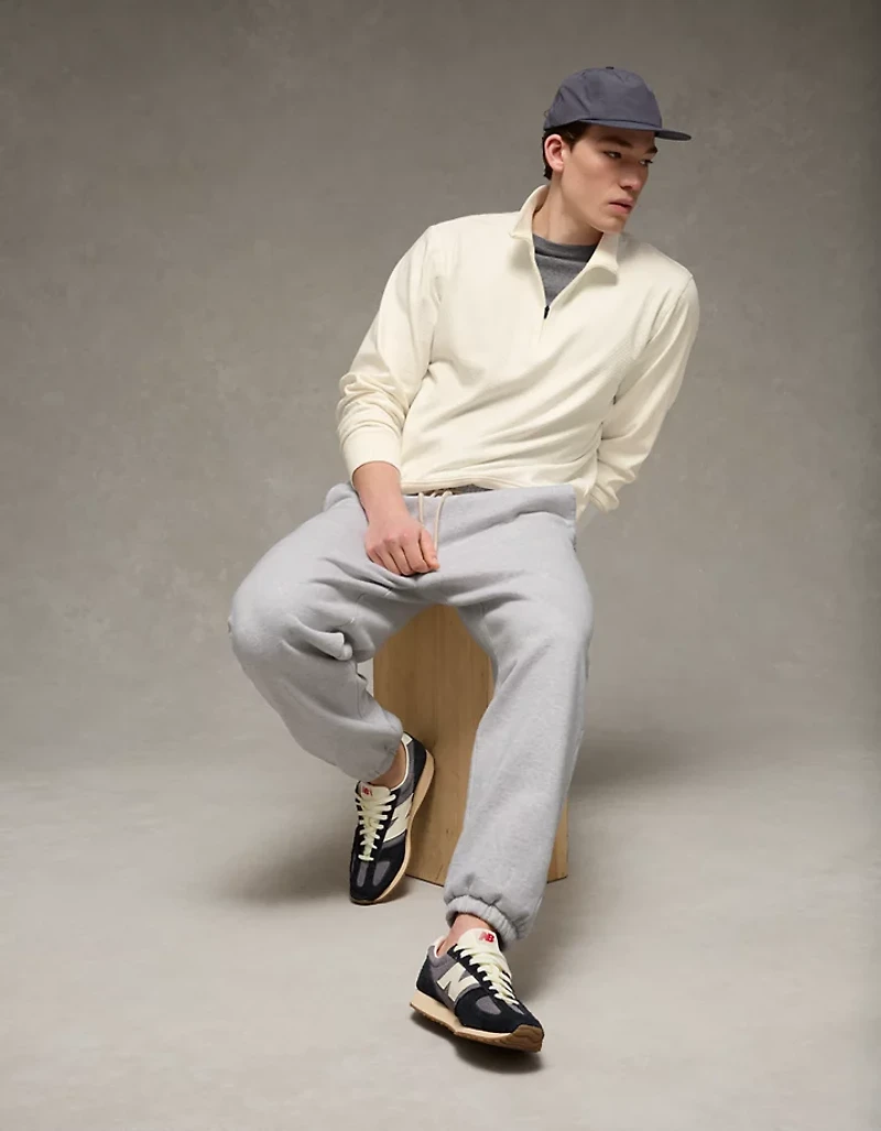 AE 24/7 Boxy Quarter-Zip Sweatshirt