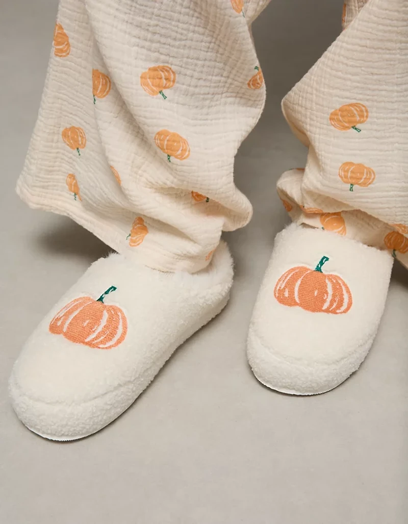 AE Pumpkin Scuff Slipper