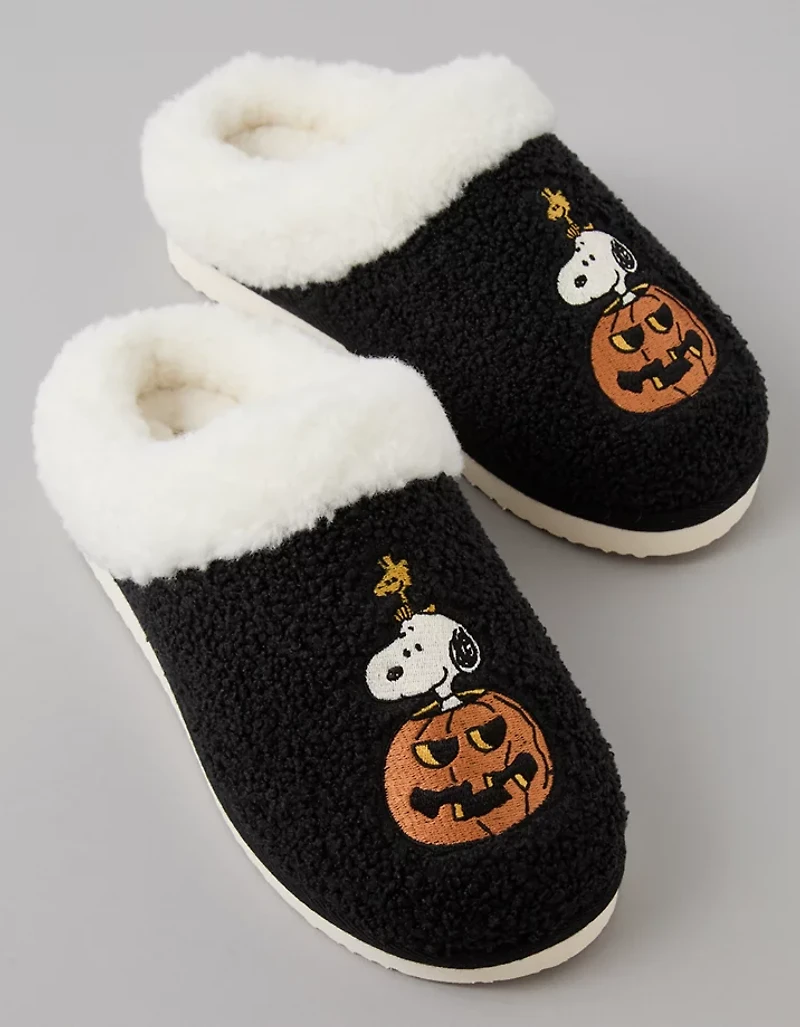 AE Snoopy Halloween Scuff Slipper