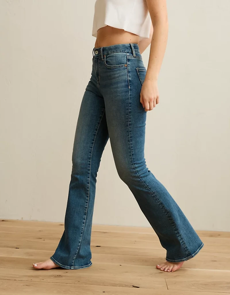 Jean à jambe évasée taille très haute en rondeur AE