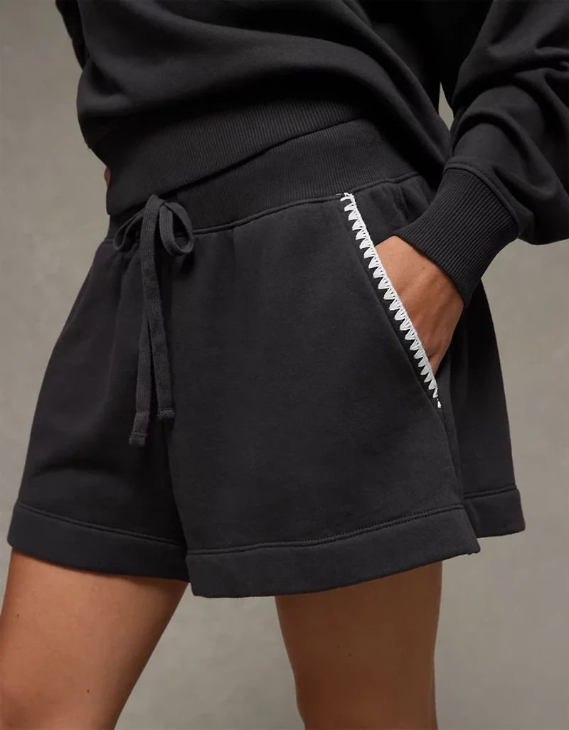AE Contrast Stitch Fleece Short