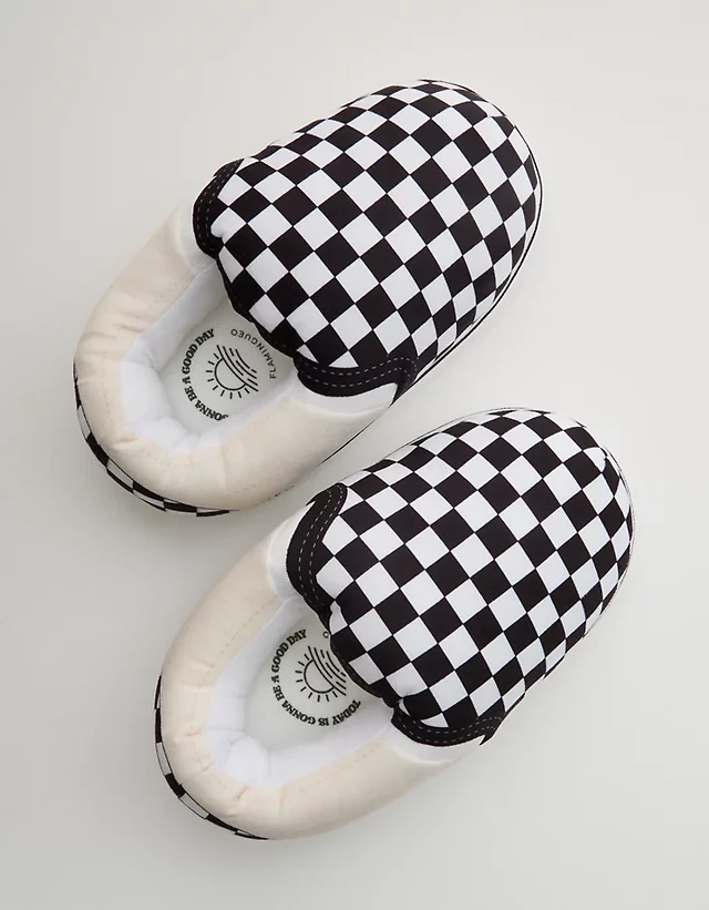 Aerie Flamingueo Giant Slippers at Hamilton Place in Chattanooga, TN