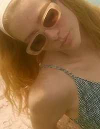 Aerie Mini Dare To Square Sunglasses