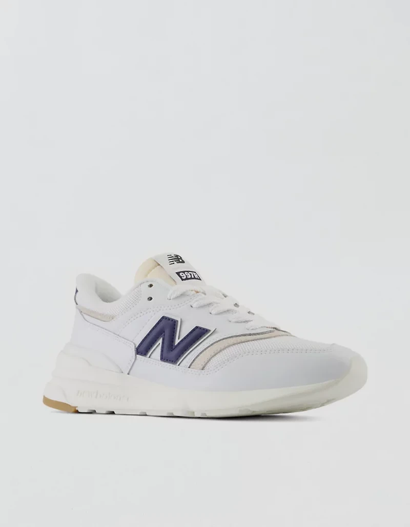 New Balance Men's 997R Sneaker