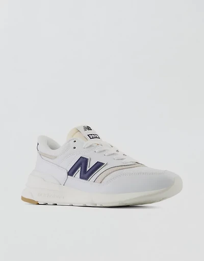 New Balance Men's 997R Sneaker