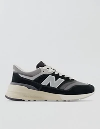 New Balance Men's 997R Sneaker