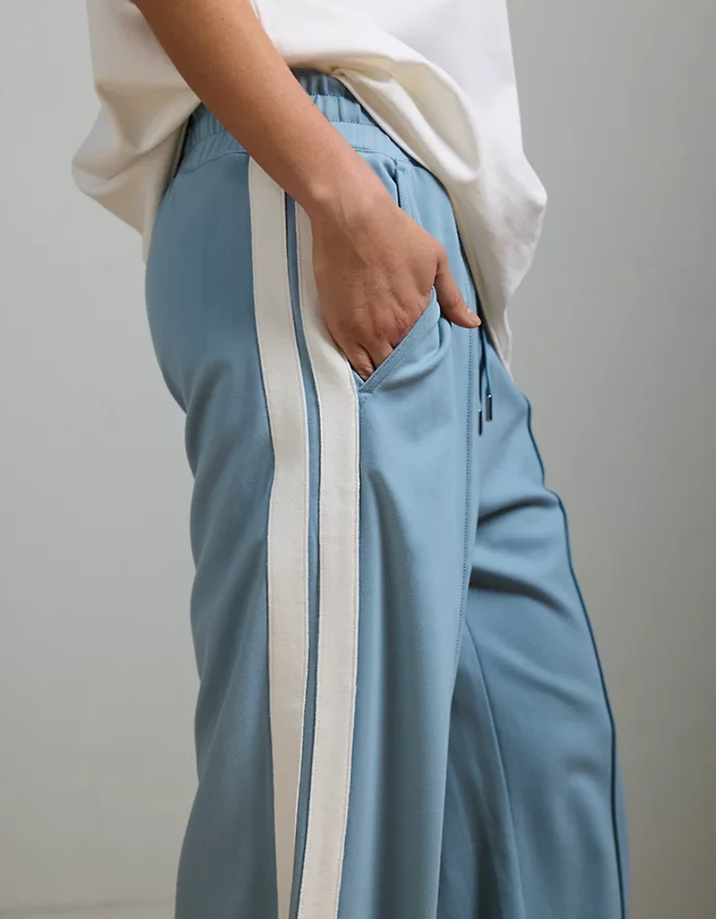 AE77 Premium Straight Track Pant