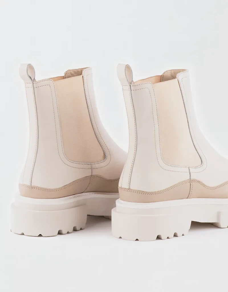 Seychelles Women's Savor the Moment Chelsea Boot