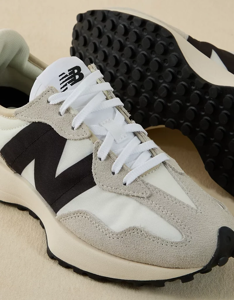 New Balance 327 Sneaker