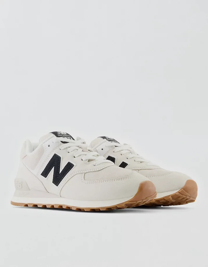 New Balance Women's 574 Sneaker