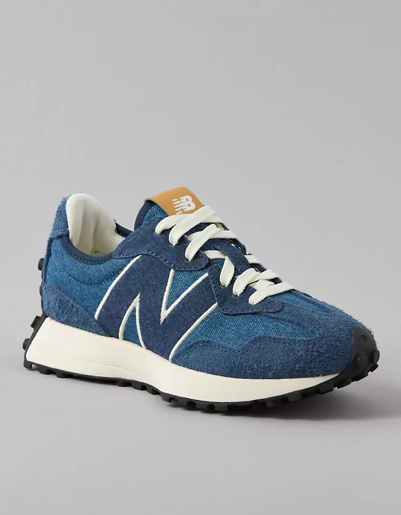 New Balance Women's 327 Sneaker