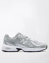 New Balance Women's 740 Sneaker