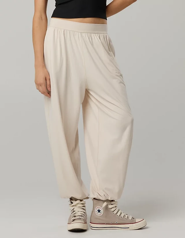 OFFLINE By Aerie The Hugger Go With Flow Baggy Jogger