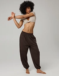 OFFLINE By Aerie The Hugger Go With Flow Baggy Jogger