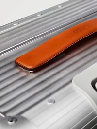 Bank 68 Spinner Suitcase