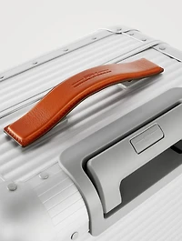 Bank 55M Continental Spinner Suitcase