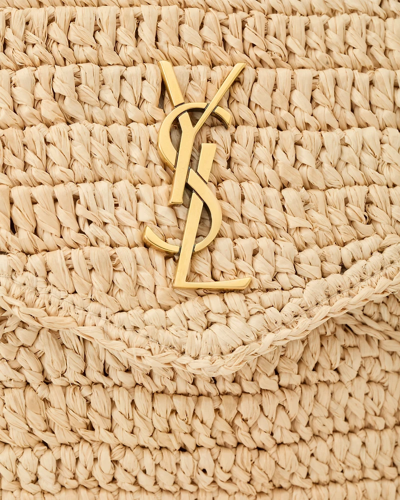 CASSANDRE large envelope pouch in raffia