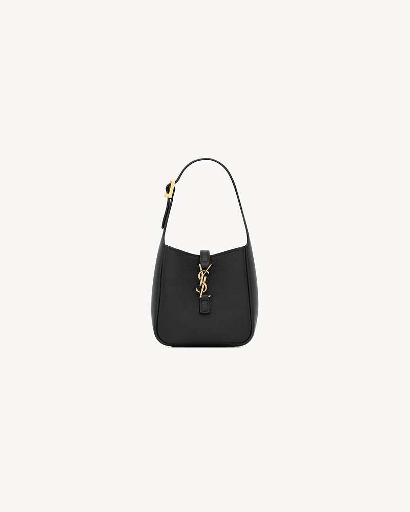 LE 5 À 7 supple micro in grained leather