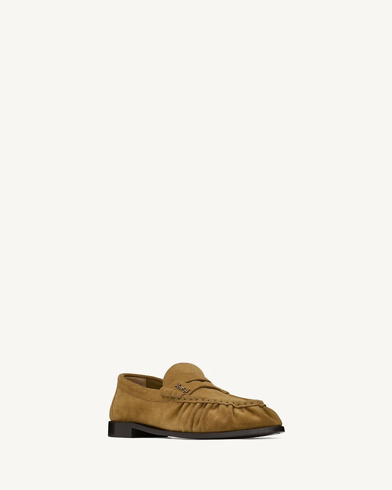 LE LOAFER supple suede