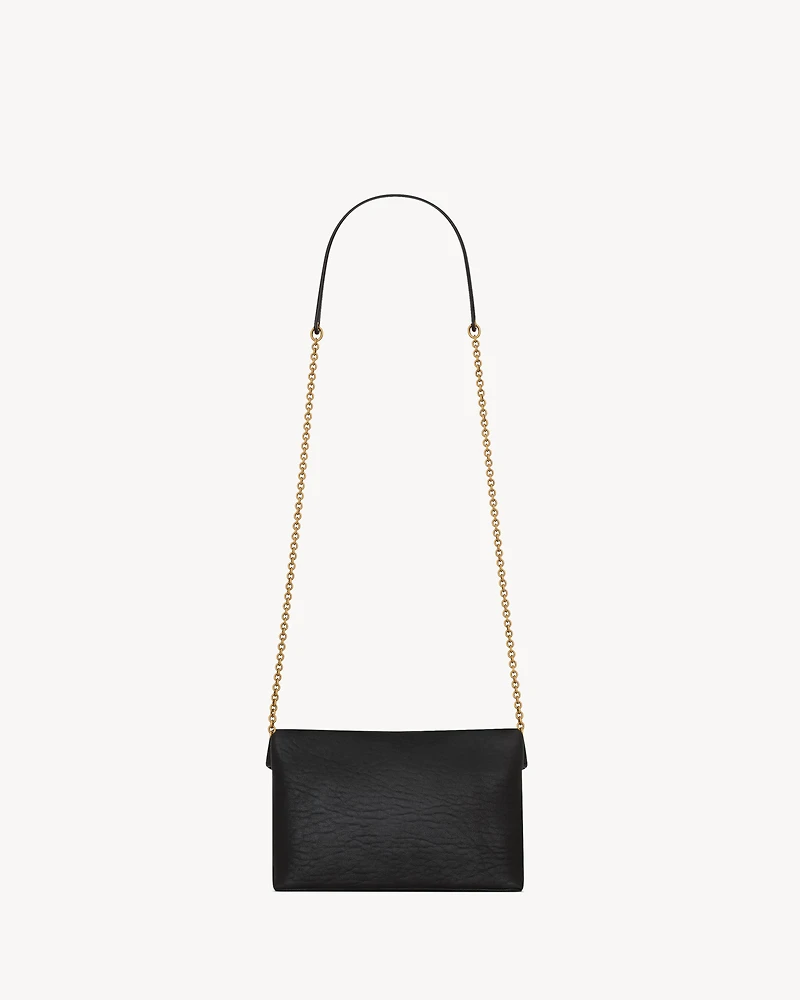 CASSANDRE chain pouch in lambskin