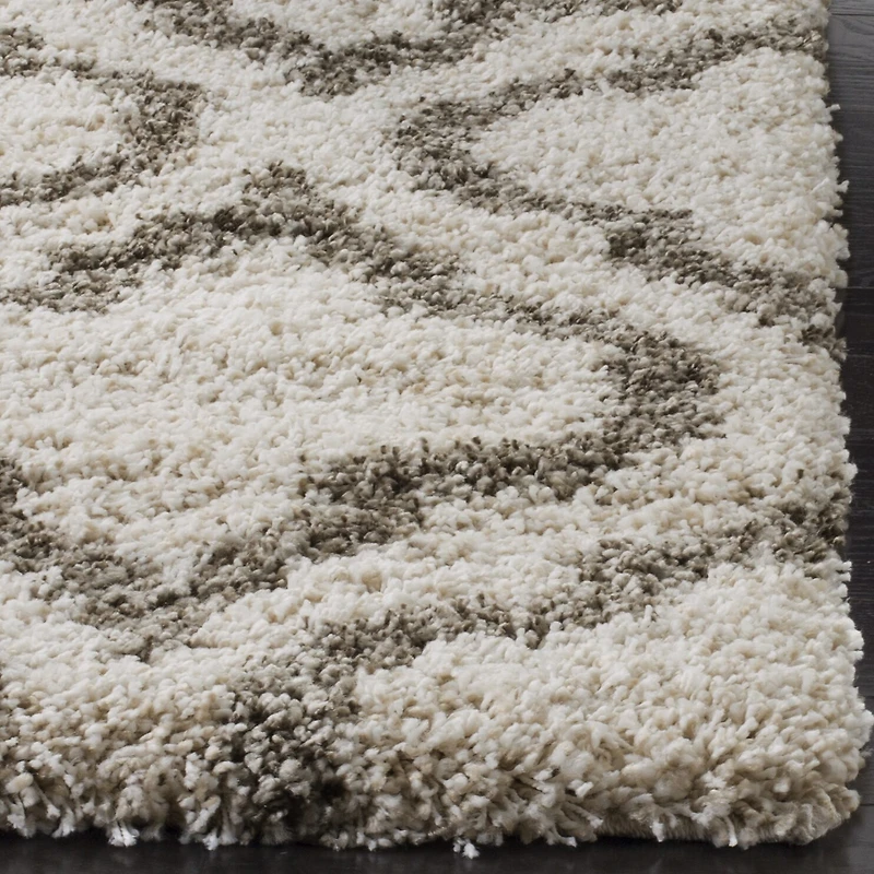Safavieh Hudson Shag Collection Toireasa Geometric Area Rug