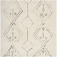 Safavieh Casablanca Collection Claud Geometric Square Area Rug