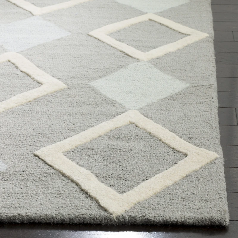Safavieh Kids Collection Naples Geometric Runner Rug