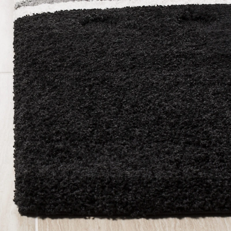 Safavieh Shag Collection Oslo Geometric Area Rug