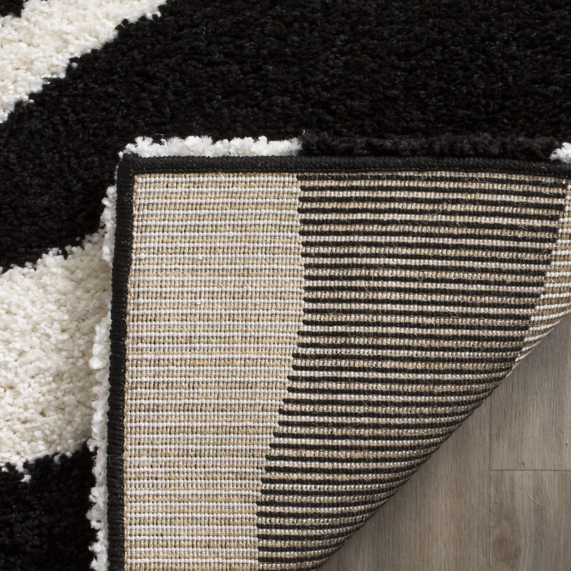 Safavieh Shag Collection Lennox Animal Runner Rug