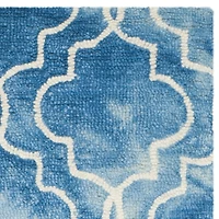 Safavieh Dip Dye Collection Serafim Geometric Runner Rug