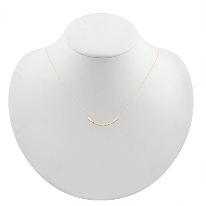 Womens 10K Gold Curved 18 Inch Pendant Necklace