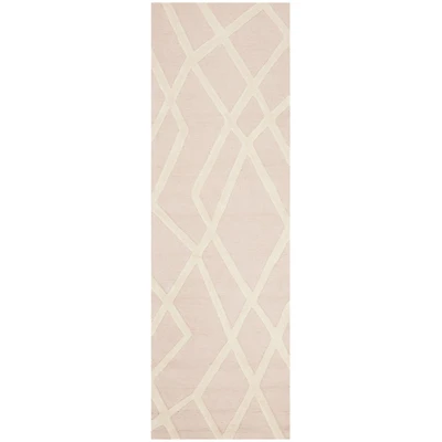 Safavieh Kids Collection Aubree Geometric Runner Rug