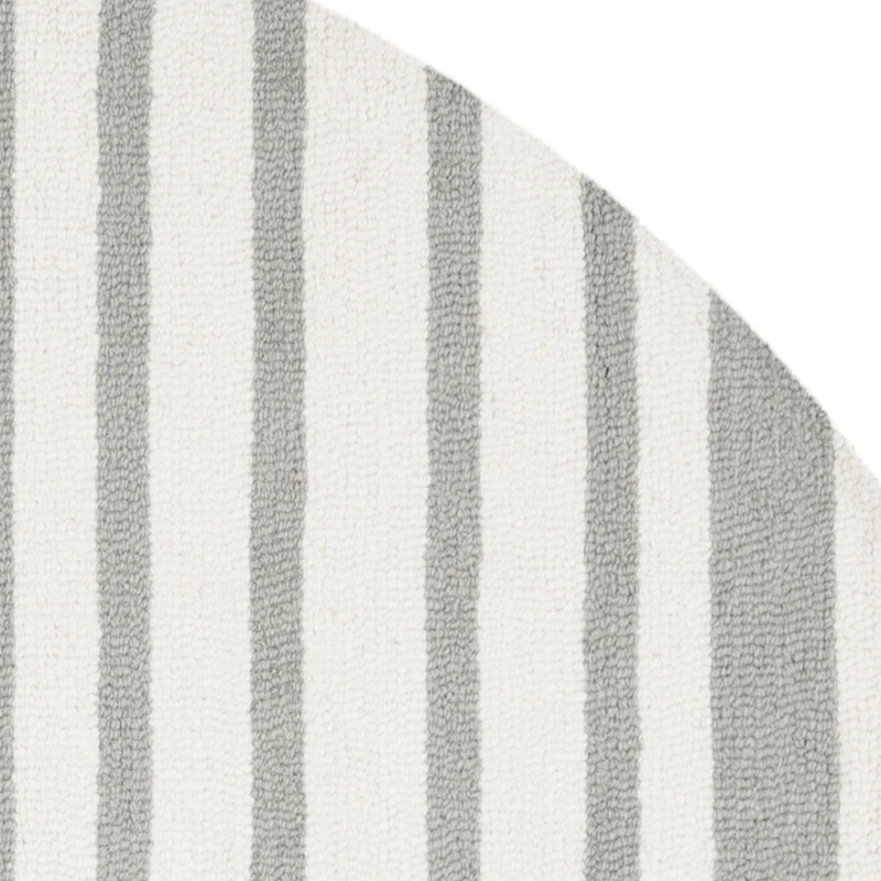 Safavieh Kids Collection Jared Geometric Round Area Rug