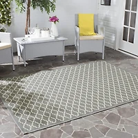 Safavieh Courtyard Collection Bora Geometric Indoor/Outdoor Area Rug
