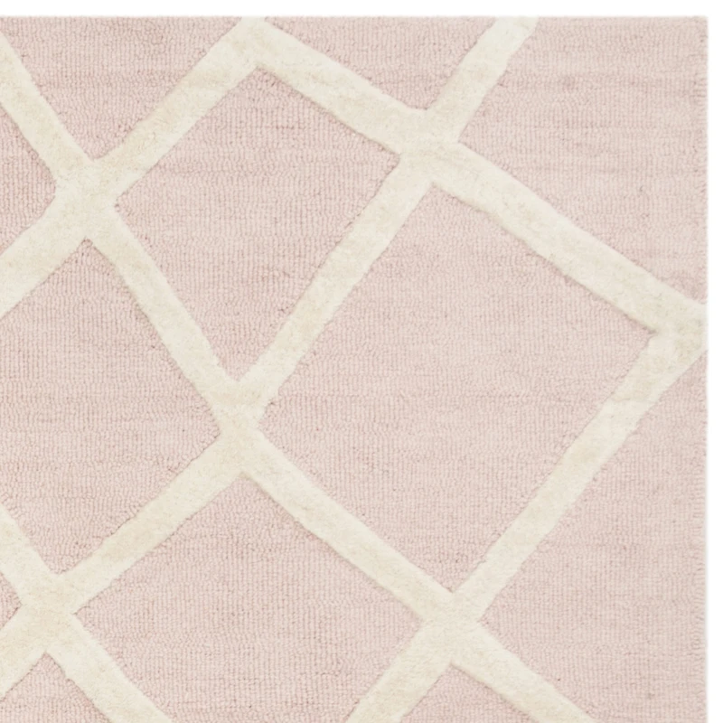 Safavieh Kids Collection Aubree GeometricArea Rug
