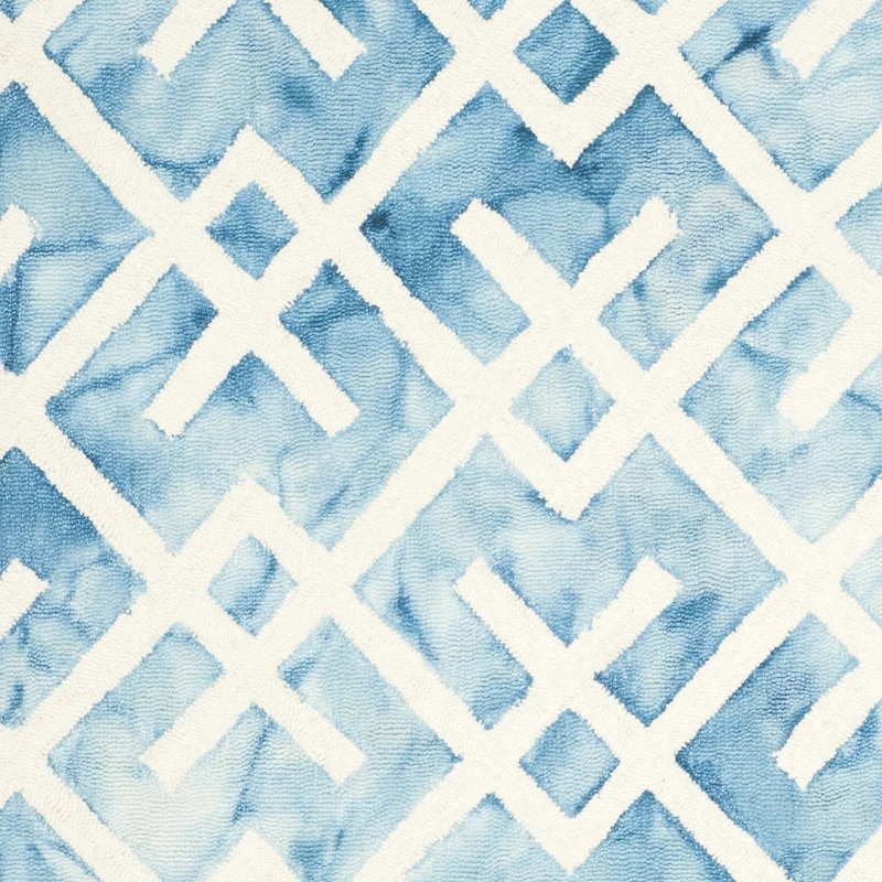 Safavieh Dip Dye Collection Earleen Geometric Round Area Rug