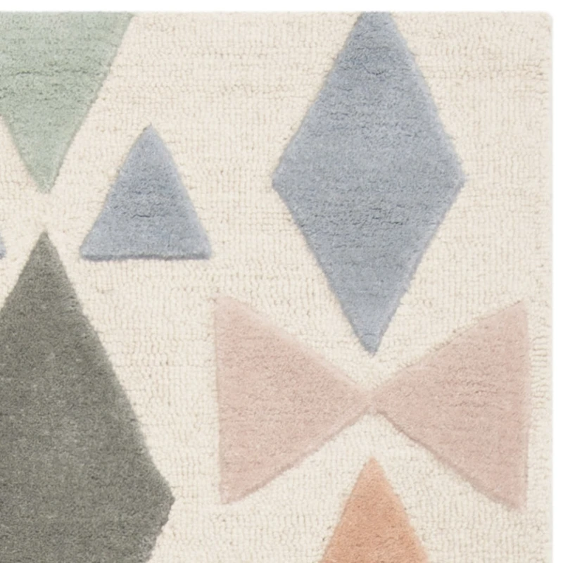 Safavieh Kids Collection Myron Geometric Runner Rug