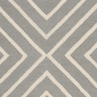 Safavieh Kids Collection Seachlann Geometric Area Rug